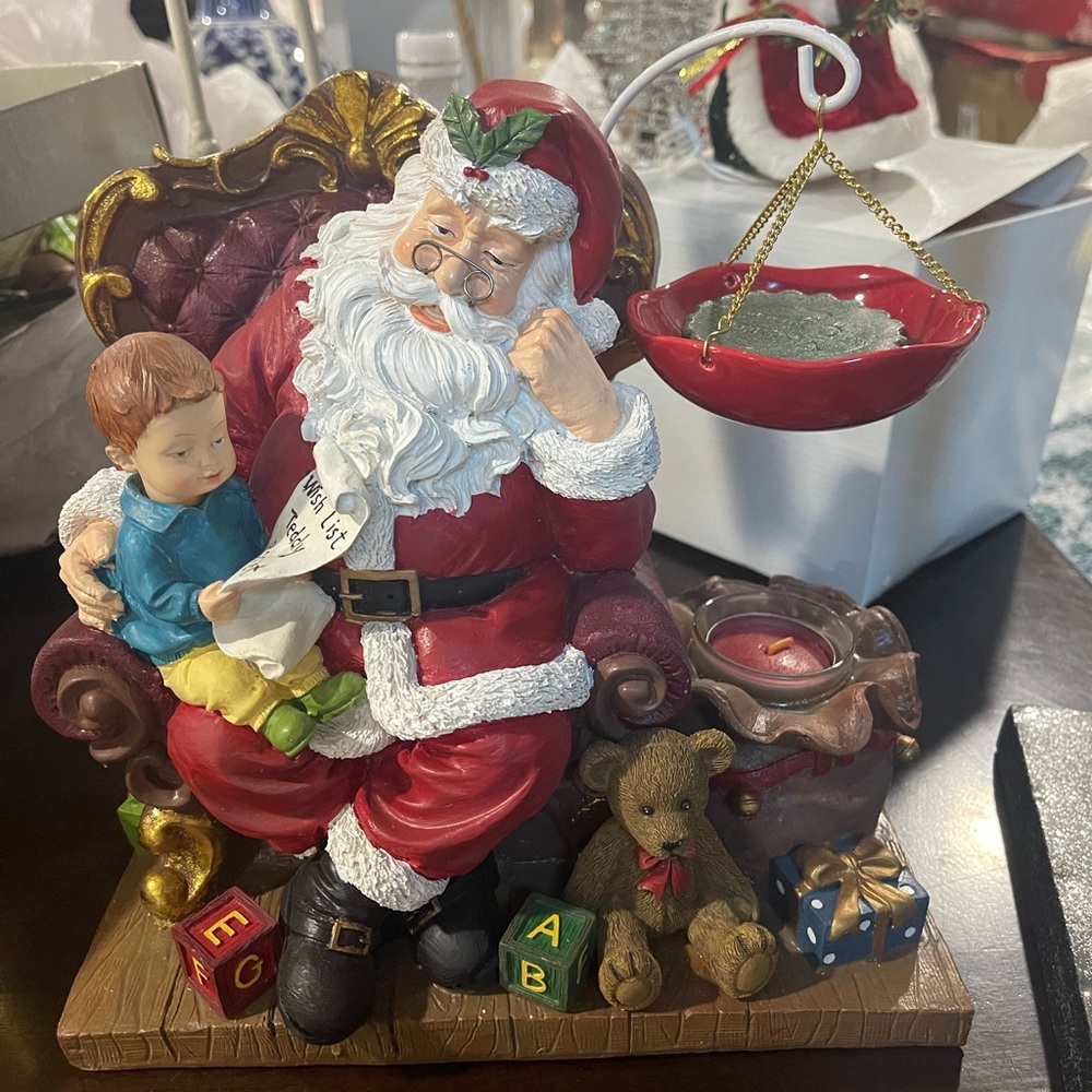 Yankee Candle Santa sent warmer